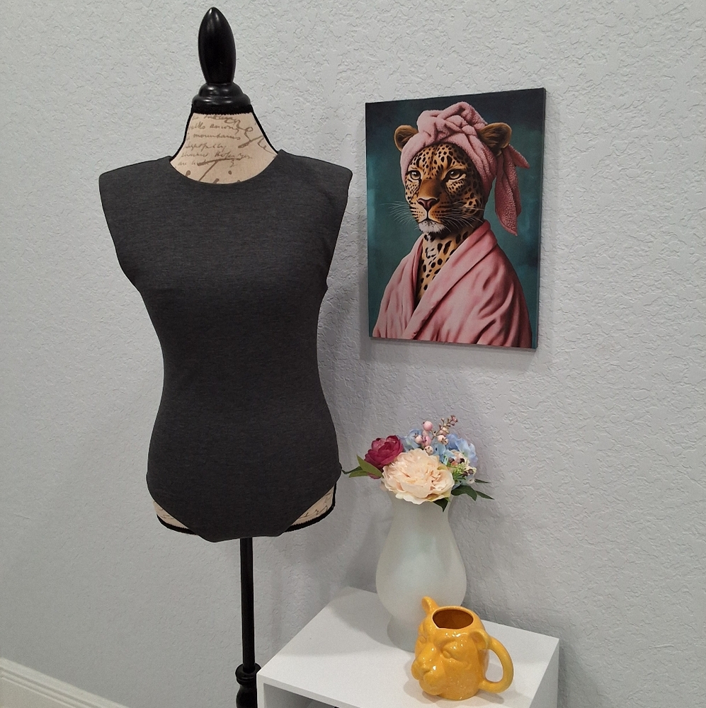 NWT Express Body Contour Padded Shoulder Bodysuit